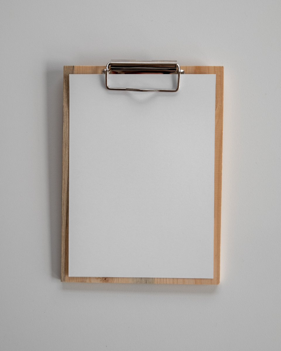 Checklist for completing a new patient registration form.